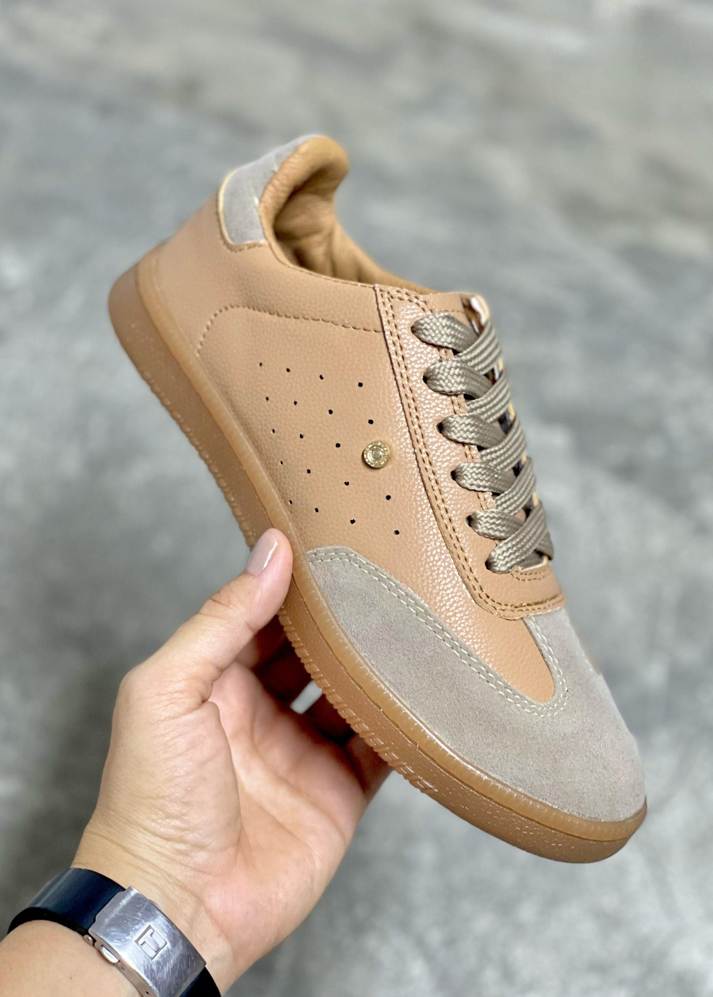 Tenis Pia