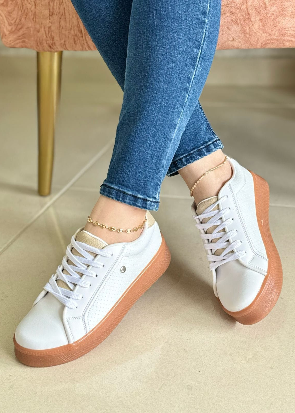 Tenis Maia