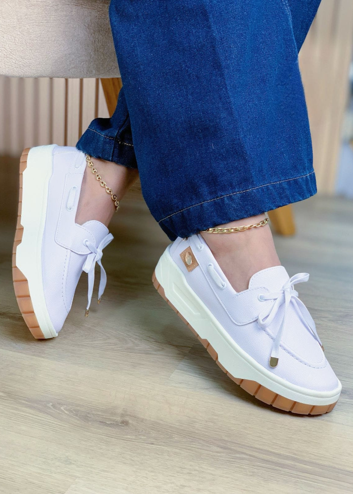 Mocasin Thais