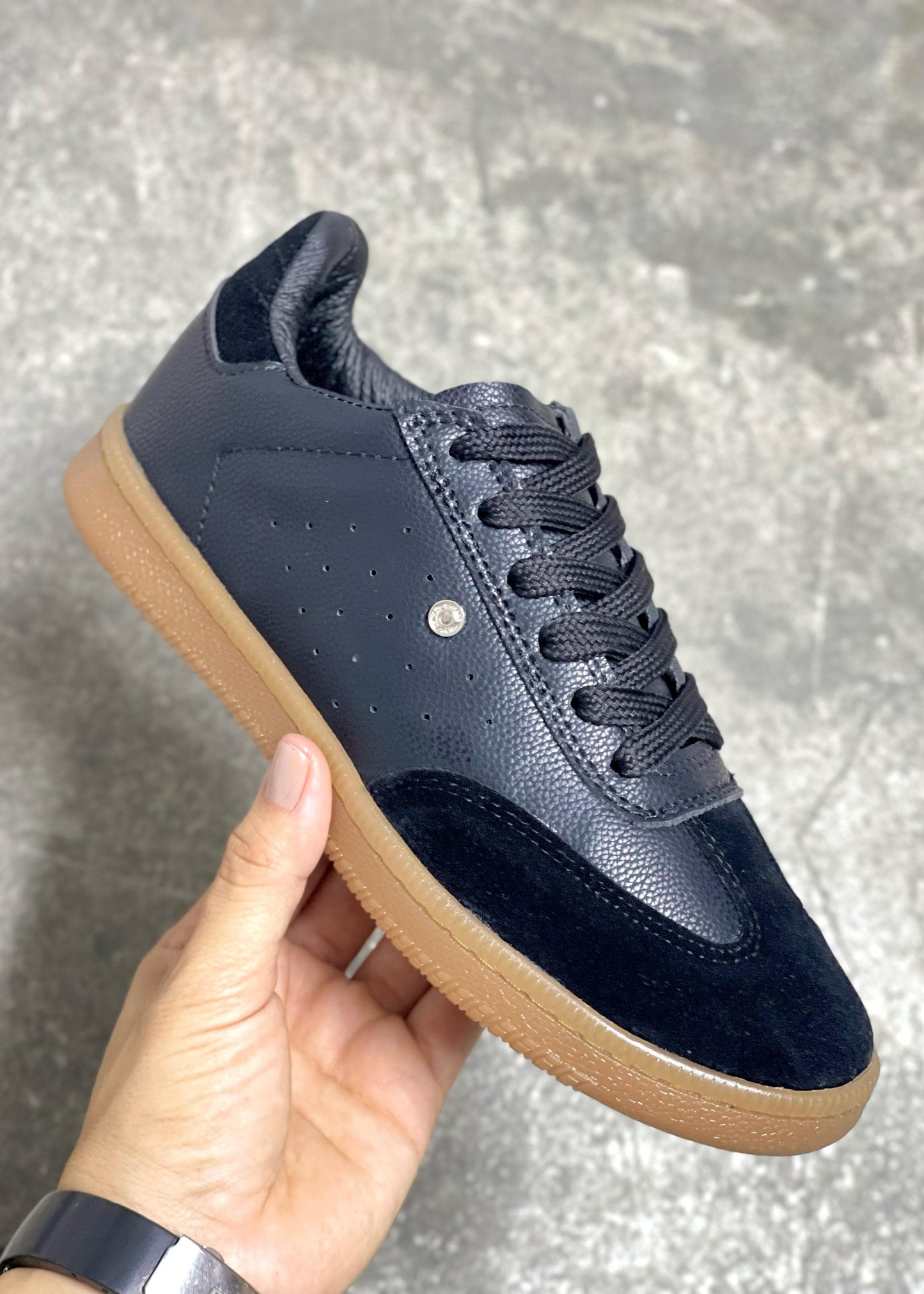 Tenis Pia