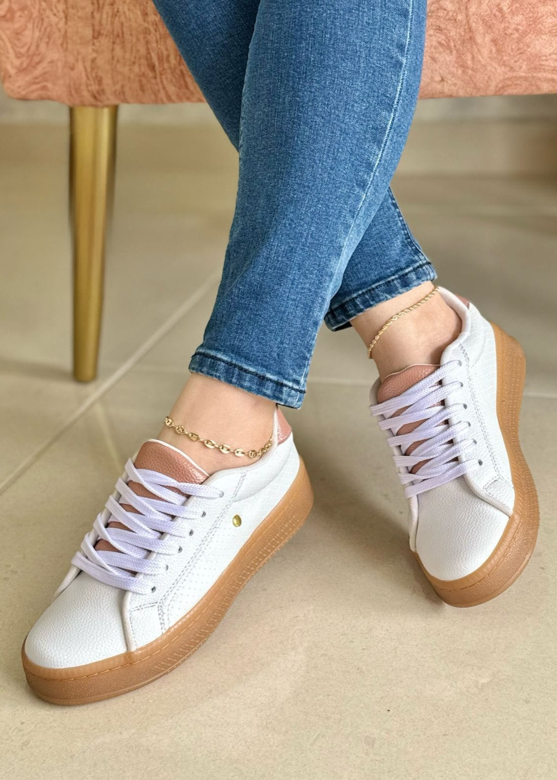 Tenis Maia